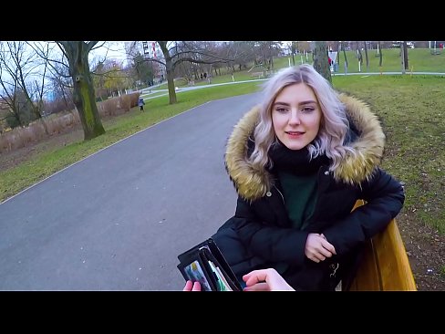❤️ Polyká cizí žhavé sperma za peníze - orál v parku Eva Elfie ☑ Šukání video u nás ️❤